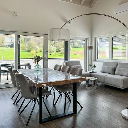Wunderschoene Helle Wohnung Mit Grosser Dachterrasse ゴットマーディンゲン エクステリア 写真