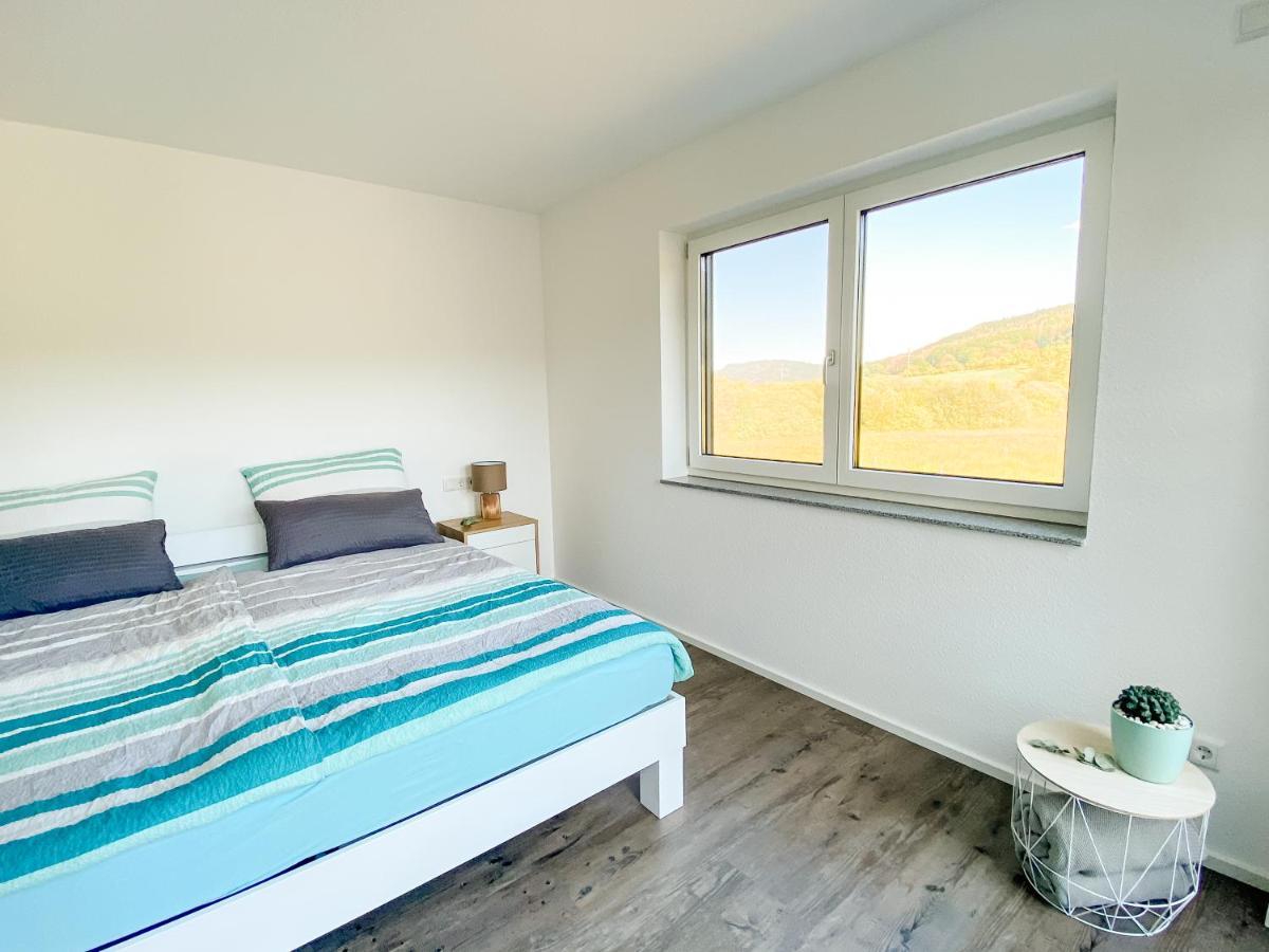 Wunderschoene Helle Wohnung Mit Grosser Dachterrasse ゴットマーディンゲン エクステリア 写真