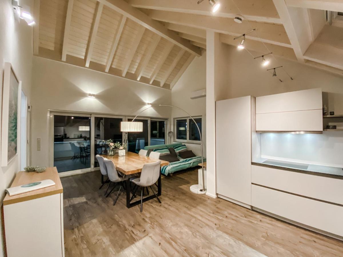 Wunderschoene Helle Wohnung Mit Grosser Dachterrasse ゴットマーディンゲン エクステリア 写真